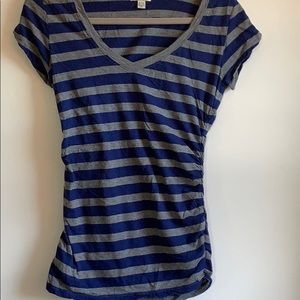 Guess V-Neck Tee
